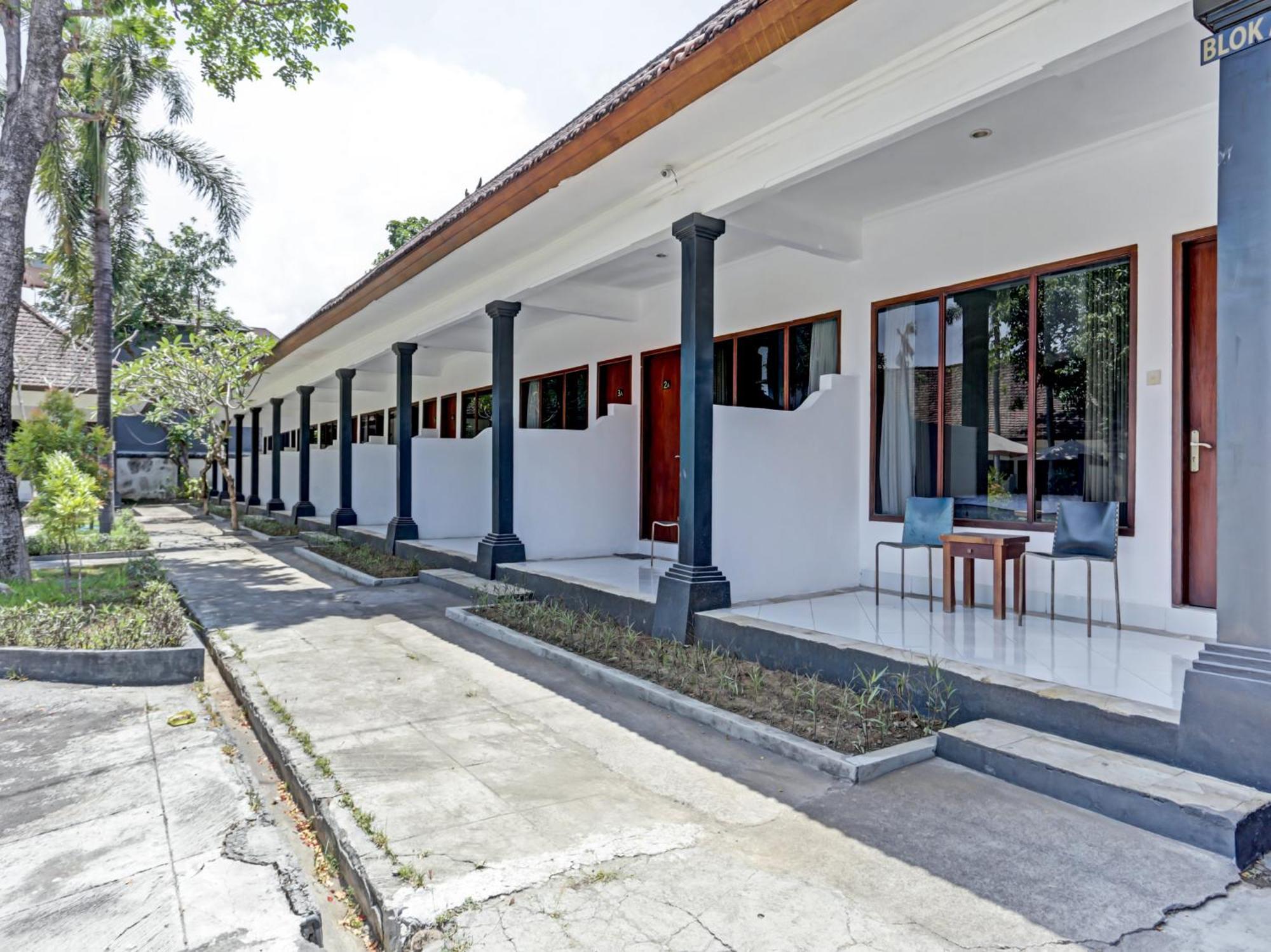 Oyo 90638 Pondok Idas Hotel Legian Esterno foto