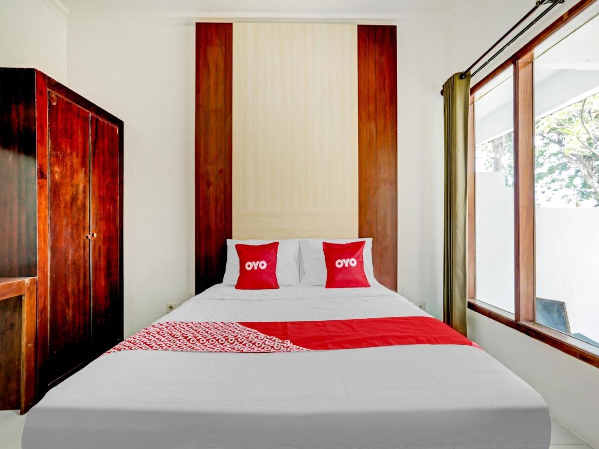 Oyo 90638 Pondok Idas Hotel Legian Esterno foto